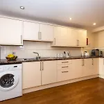 Waterview Deluxe Lejlighedshotel 4*
