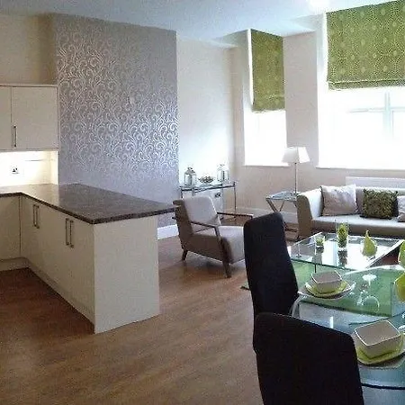 Waterview Deluxe Lägenhetshotell 4*